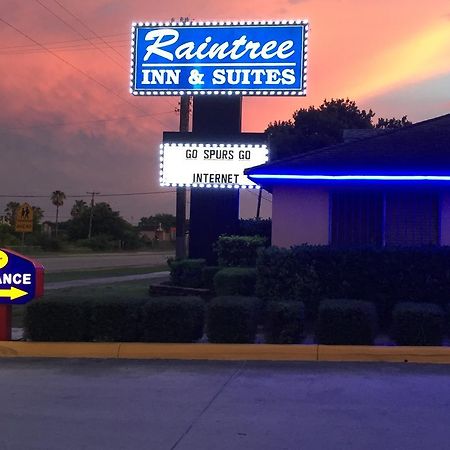 Raintree Inn And Suites San Antonio Exterior photo